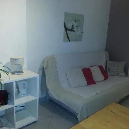 Joli Petit Studio *